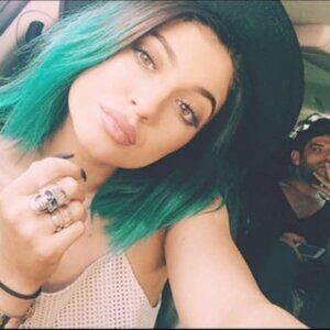 Meet your Posher, Meredith